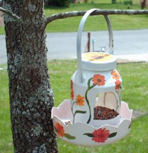 Craft Project: Recycled Bird Feeder 