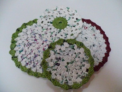 RE: Craft Projects: Cotton Dishcloth and Plarn Table Centerpiece