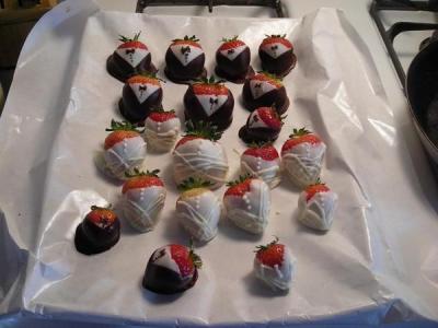 RE: Chocolate Strawberry Tuxedos