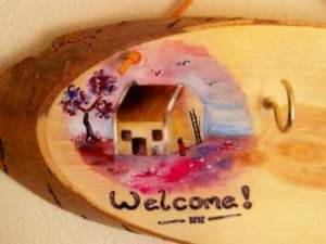 Phot of a Hand-Painted Key Holder