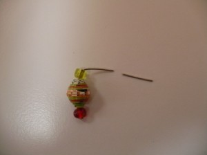 headpin wire with small glass bead small magazine bead and another small glass bead