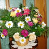 Beautiful bouquet of tea roses, daisys, and Sweet William