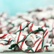 Christmas decorated yogurt covered pretzels.