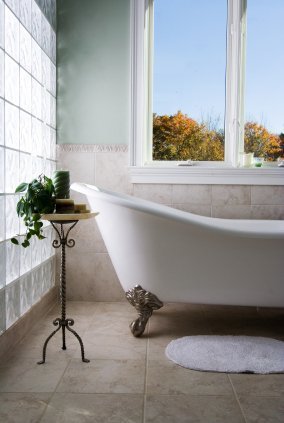 Claw Foot Tub in Bright Bathroom