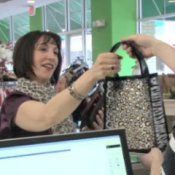 Avoid Compulsive Holiday Spending, Woman Shopping