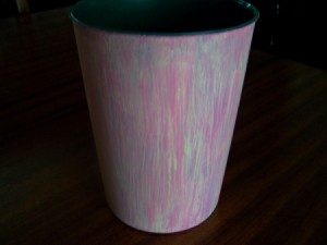 Wash outside with the flesh-colored acrylic paint.