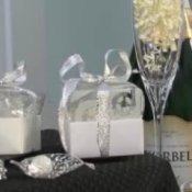 How to Make a Homemade Gift Box