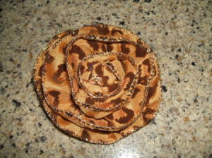 Front view of completed ribbon rose.