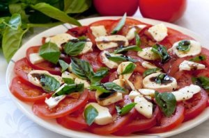 Caprese Tomato Salad
