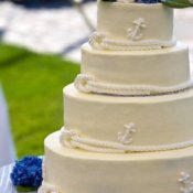 Cake with ropes and small anchors on it.