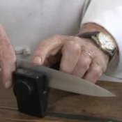 How to Sharpen Kitchen Knives