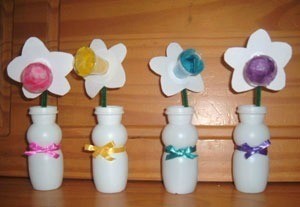 Recycled Daffodil Craft