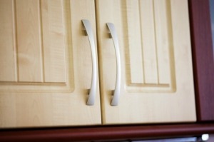 cleaning grease off kitchen cabinets