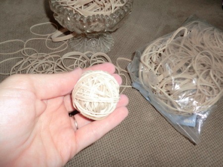 Wrapping rubber bands 2