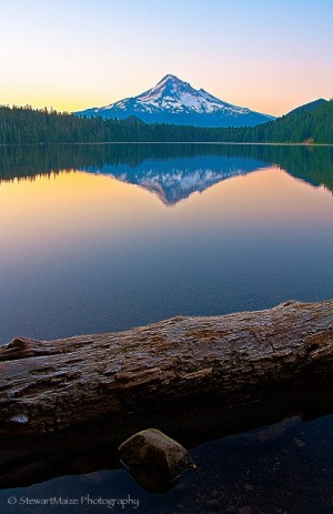 Dawn on the lake.
