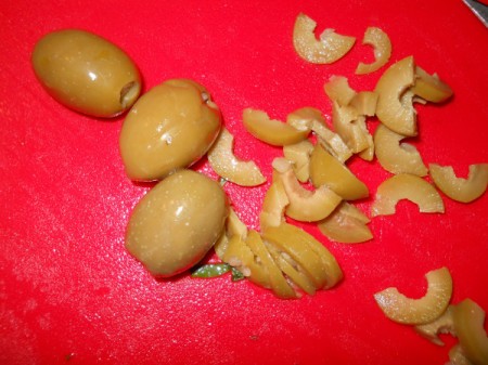sliced olives