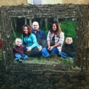 Frame and small can covered with twigs, for a nature influenced look.