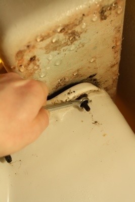 Loosening Bottom Tank Bolt