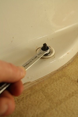Removing Tank Floor Bolt