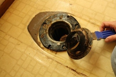 Old Wax Ring on Putty Knife