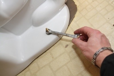 Tighten Floor Bolts Carefully