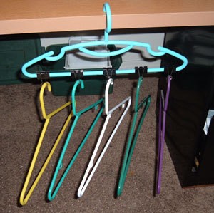 swivel hanger
