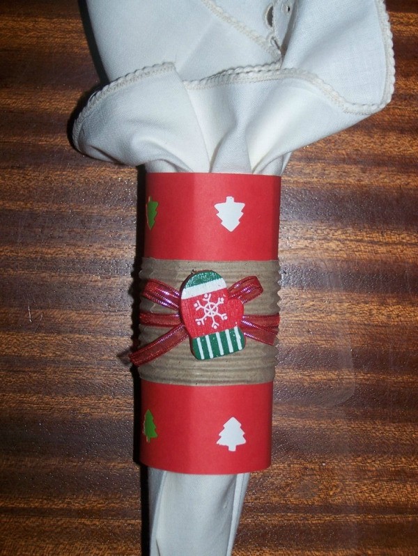 homemade-christmas-napkin-ring-ideas-thriftyfun