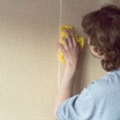 Putting up Wallpaper