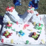 Skakeboarding ramp cake.