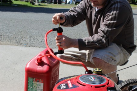 siphon out gas