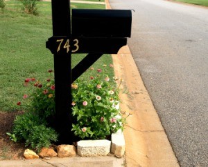 Landscaping Around Your Mailbox | ThriftyFun