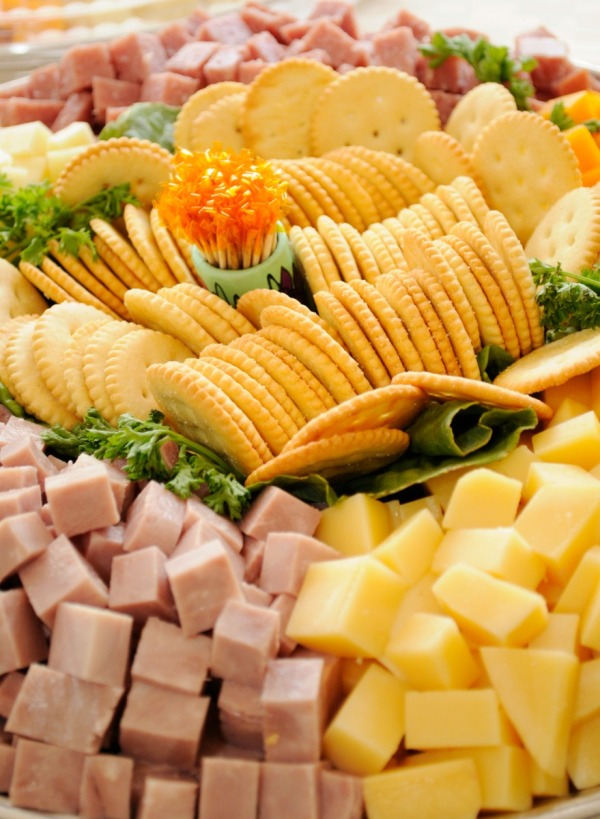 Cheese and Crackers for a Large Group ThriftyFun