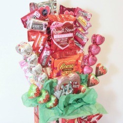Valentines bouquet Valentine's Day | ThriftyFun