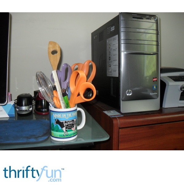 Use Coffee Mugs for Storage ThriftyFun