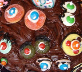 Google Eyes Cake