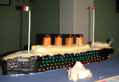 Titanic Cake