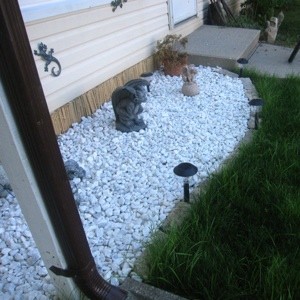 Keeping A White Rock Garden Clean, Bags Of White Landscaping Rocks