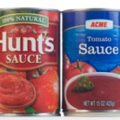 picture of a name brand tomato sauce can and a generic tomoato sauce can