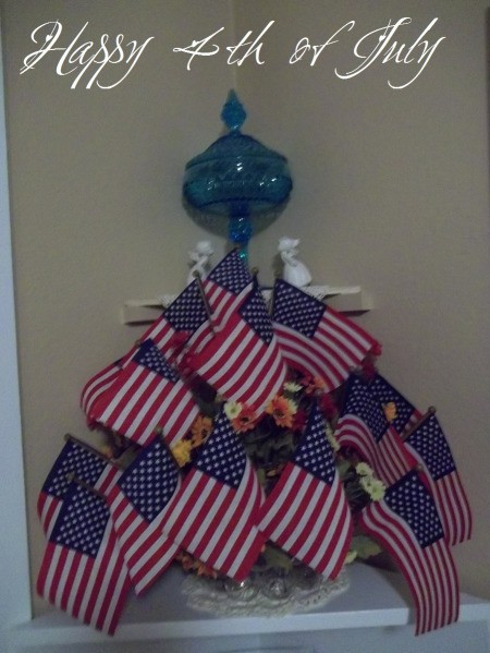 Centerpiece with flags for the 4th of July