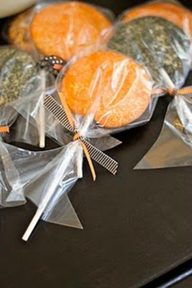 Orange and Black Halloween Lollipop Cookies