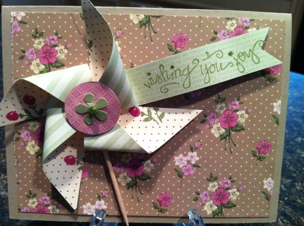 Pretty double sided paper pinwheel card.