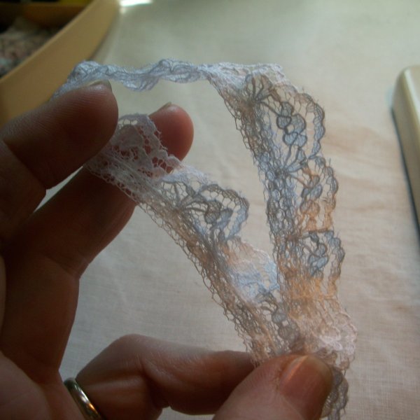 Closeup of the cut length of lace.