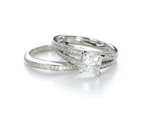 Photo of a diamond ring set.