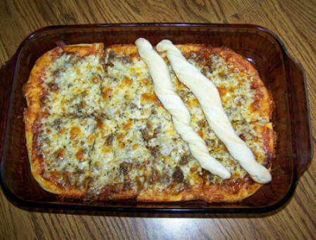 Photo of a homemade pizza.
