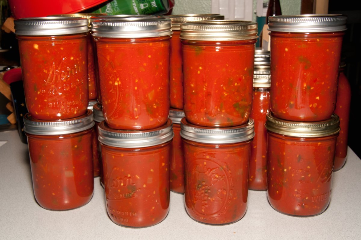 canning-tomato-salsa-thriftyfun