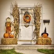 Front porch Halloween decorations.