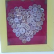 Button Love Christmas Present - Button Love Christmas Present - button heart in picture frame