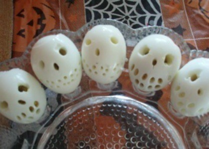 Photo of skull deviled eggs.