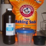 Ingredients for homemade Oxiclean.