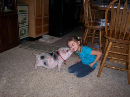 Baby Pig Digby Giving Raysa a Kiss